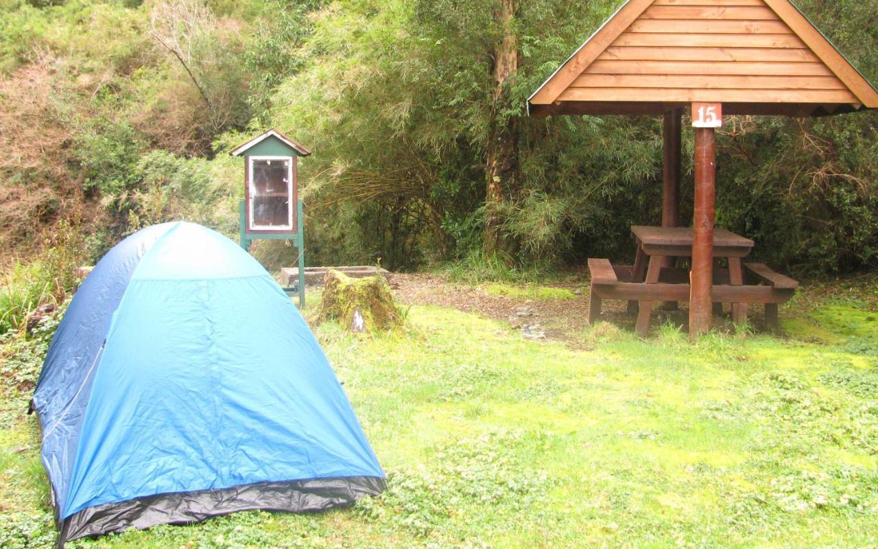 Villa Termas De Aguas Calientes à Puyehue Extérieur photo